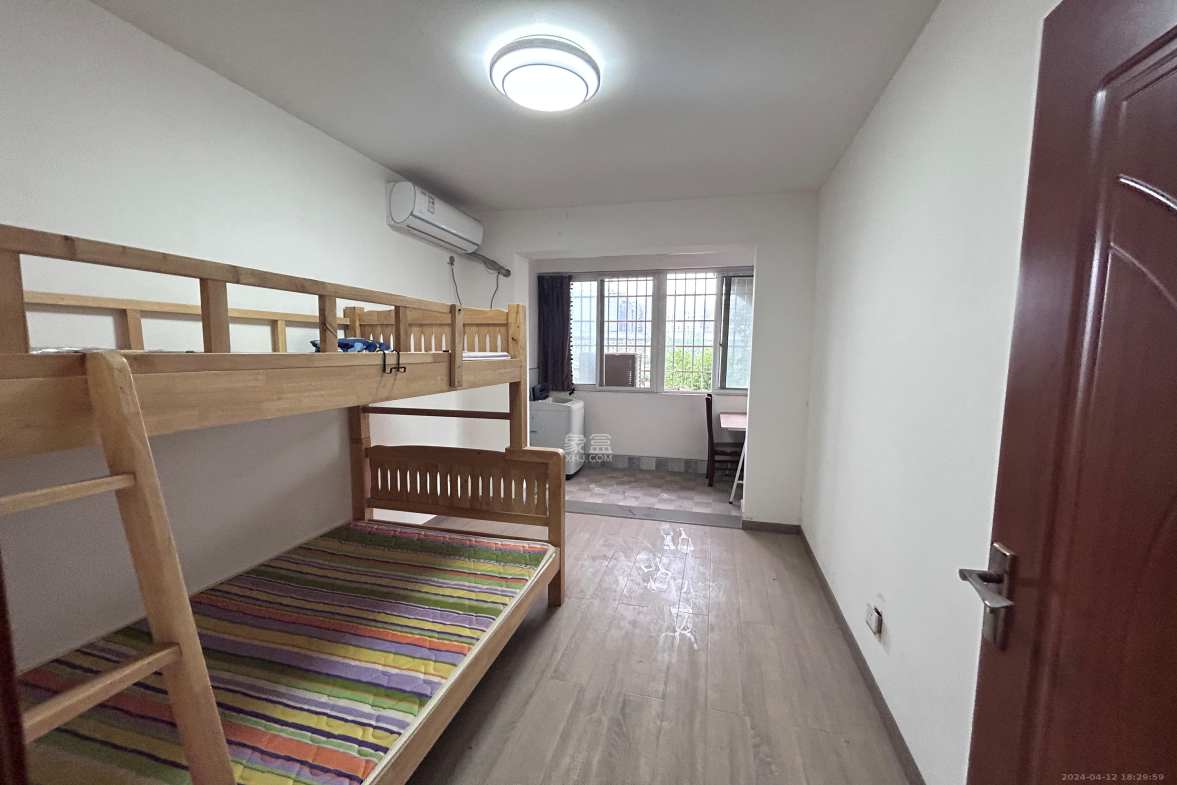 韶峰星苑(韶峰尚南UP公寓) 3室2厅1卫 2000.0元/月 韶峰星苑(韶峰尚南UP公寓) 3室2厅1卫 2000.0元/月室内图