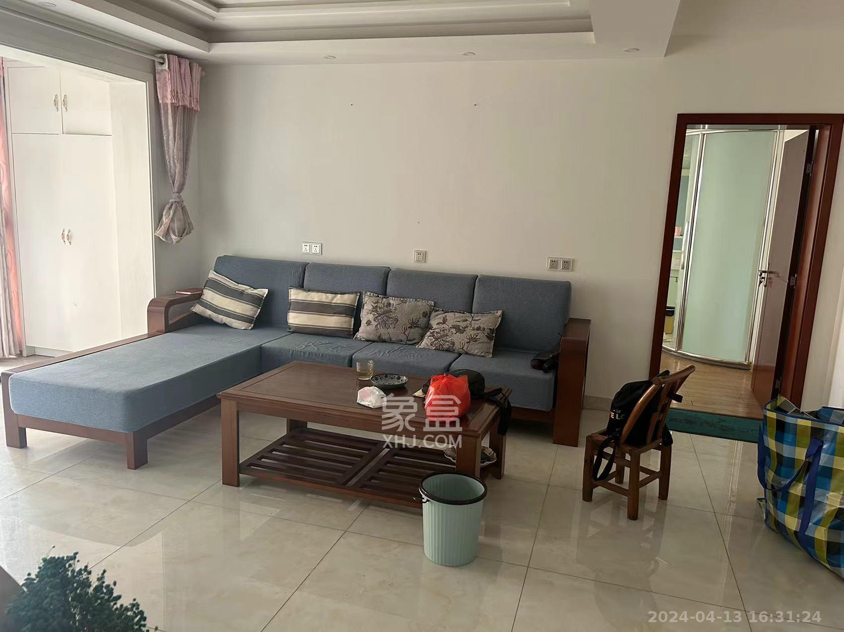 米兰春天  4室2厅1卫    2400.0元/月 米兰春天  4室2厅1卫    2400.0元/月