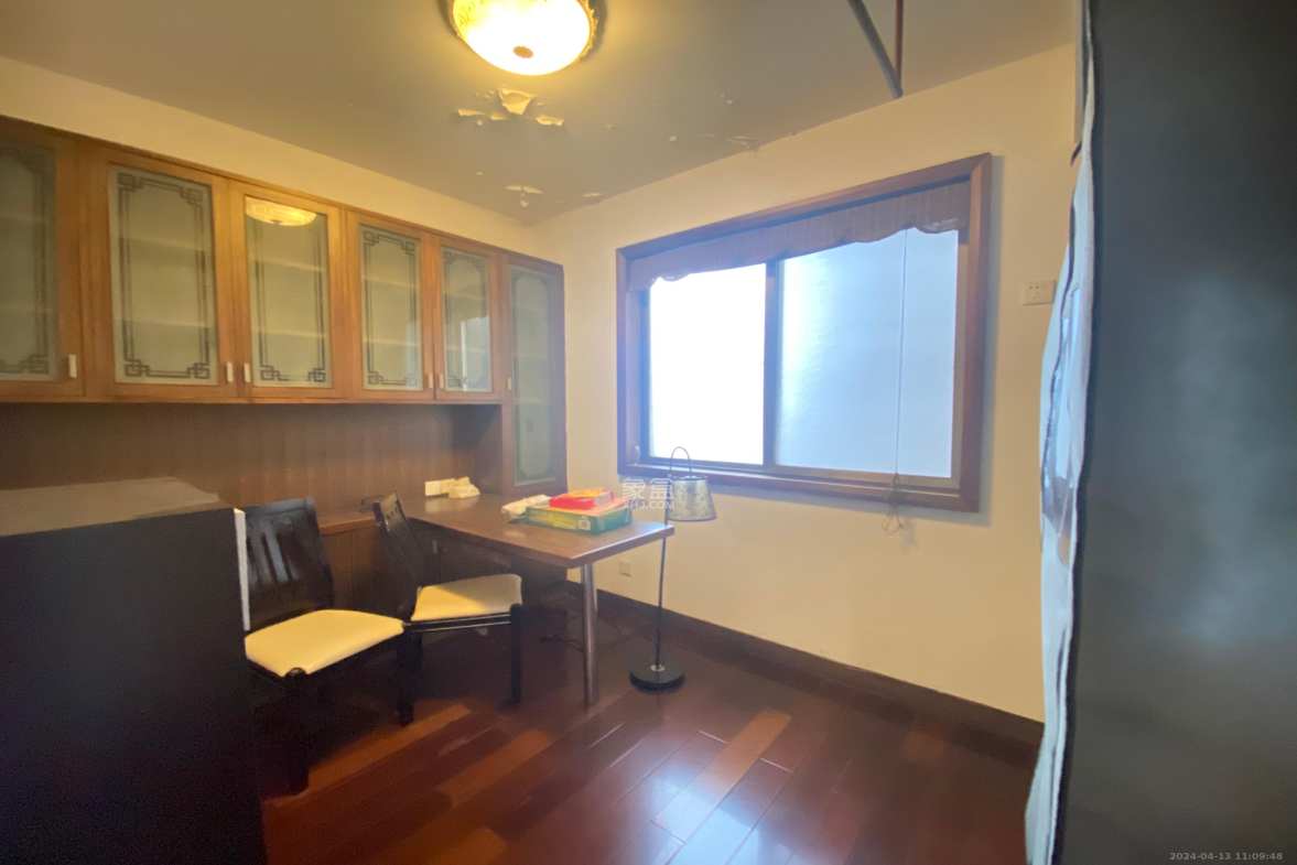 湖南第六工程有限公司机关小区（六公司机关大院）  4室2厅2卫   4200.00元/月室内图