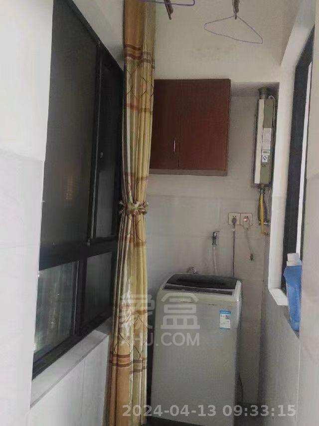 龙腾国际  3室2厅1卫    2100.0元/月室内图1