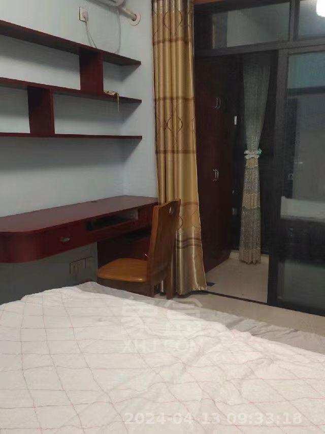 龙腾国际  3室2厅1卫    2100.0元/月室内图