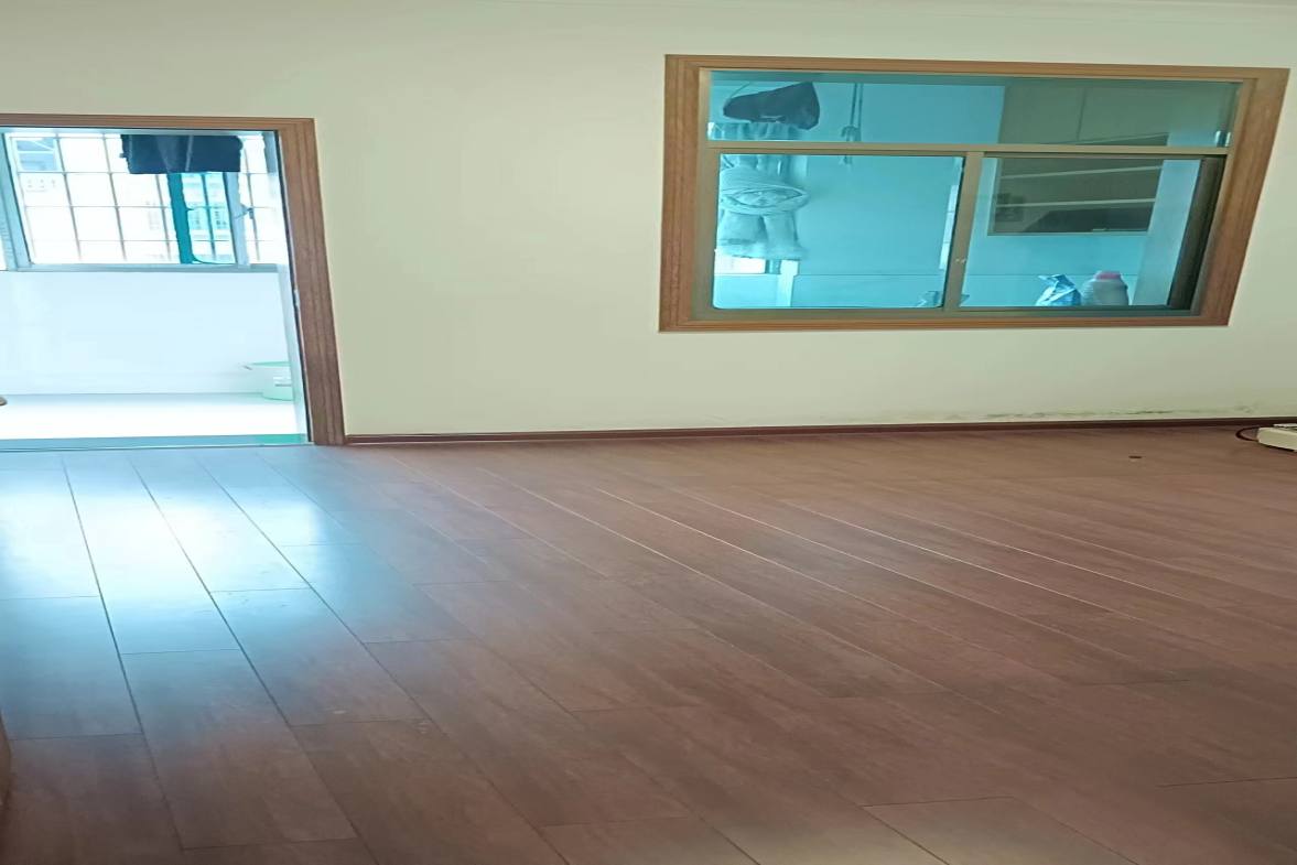 锦绣新城  4室2厅2卫    28.8万室内图