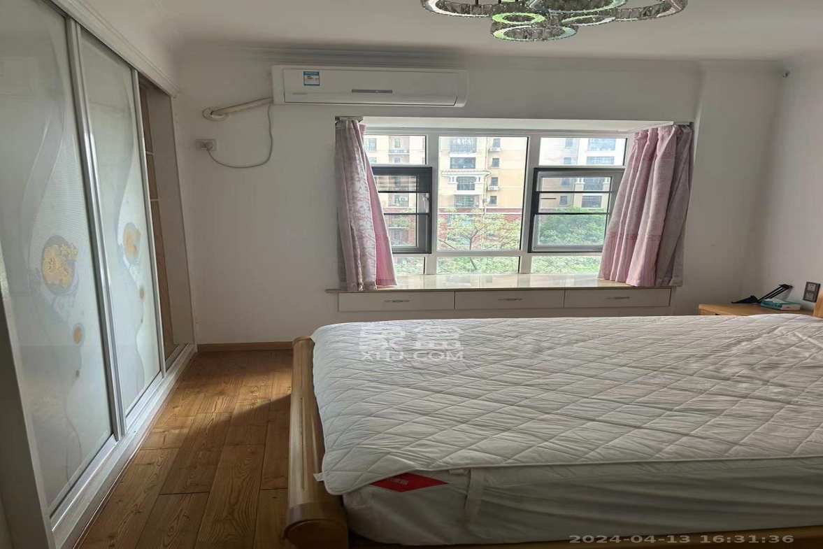 米兰春天 4室2厅1卫 2400.0元/月 米兰春天 4室2厅1卫 2400.0元/月室内图