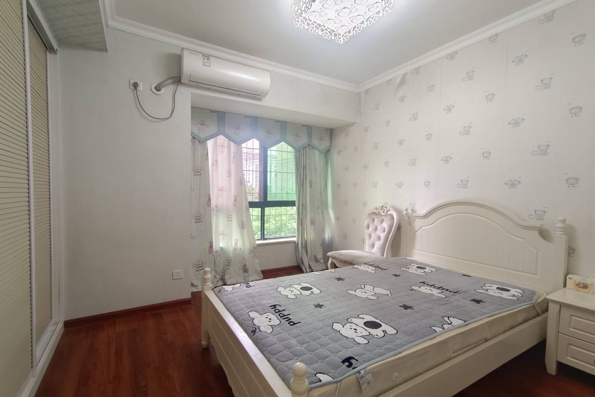 中国铁建金色蓝庭  3室2厅2卫    2200.0元/月室内图