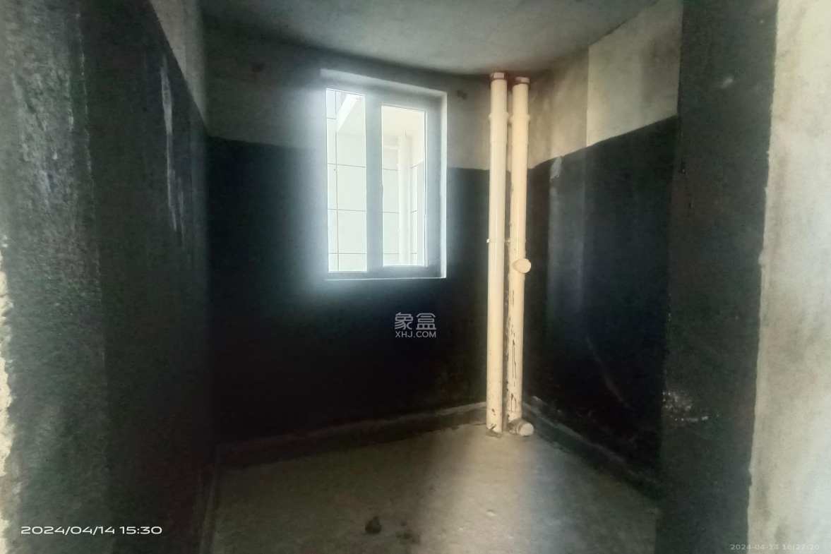 高峰璟麟府(高峰御园)  4室2厅2卫    1500.0元/月室内图