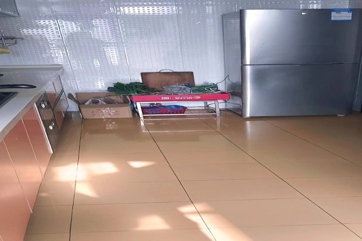 铂金玫瑰园  4室2厅2卫    78.8万室内图