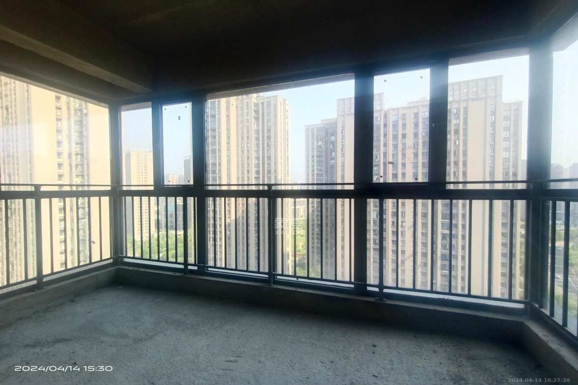 高峰璟麟府(高峰御园)  4室2厅2卫    1500.0元/月室内图