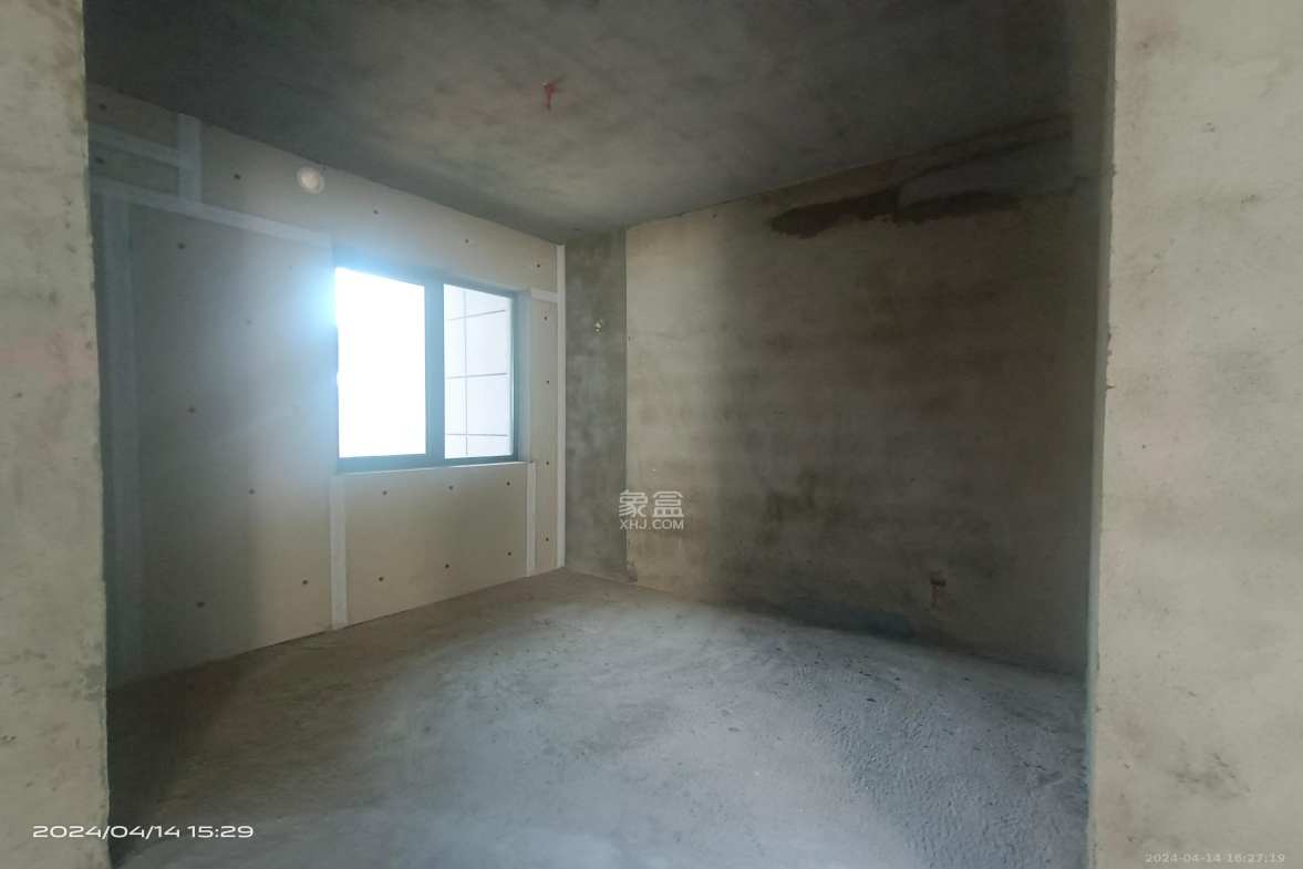 高峰璟麟府(高峰御园)  4室2厅2卫    1500.0元/月室内图