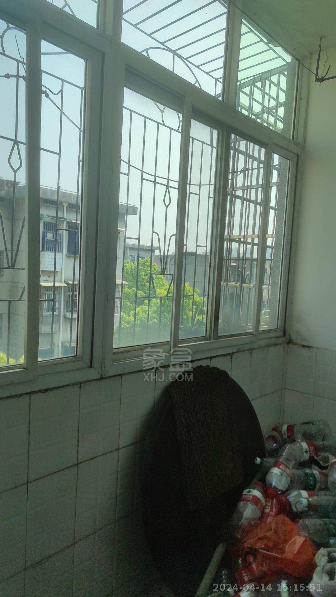 滨江一村  2室1厅1卫   700.00元/月室内图1