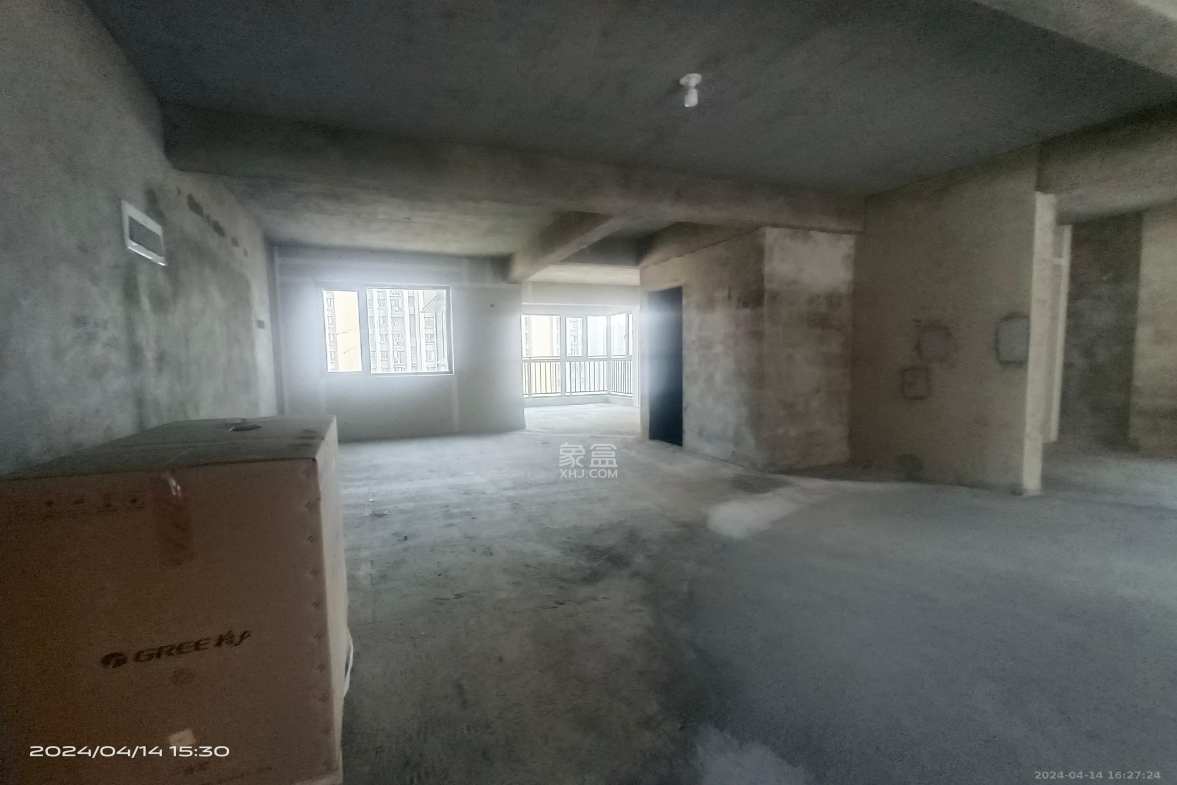 高峰璟麟府(高峰御园)  4室2厅2卫    1500.0元/月室内图