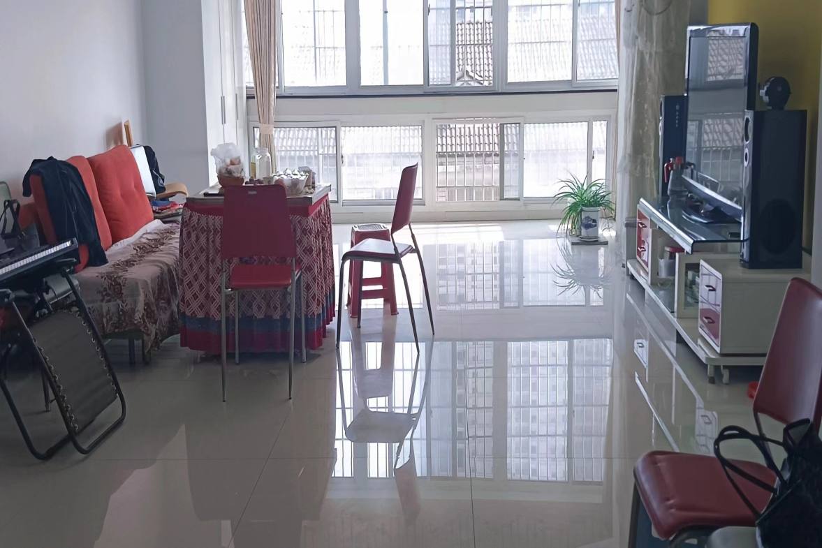 铂金玫瑰园  4室2厅2卫    78.8万室内图