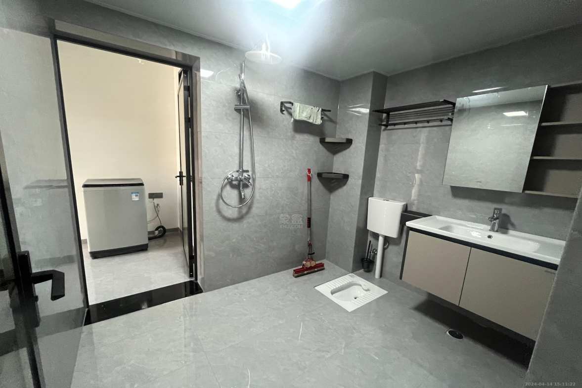 山水印象  3室2厅1卫    2000.0元/月室内图