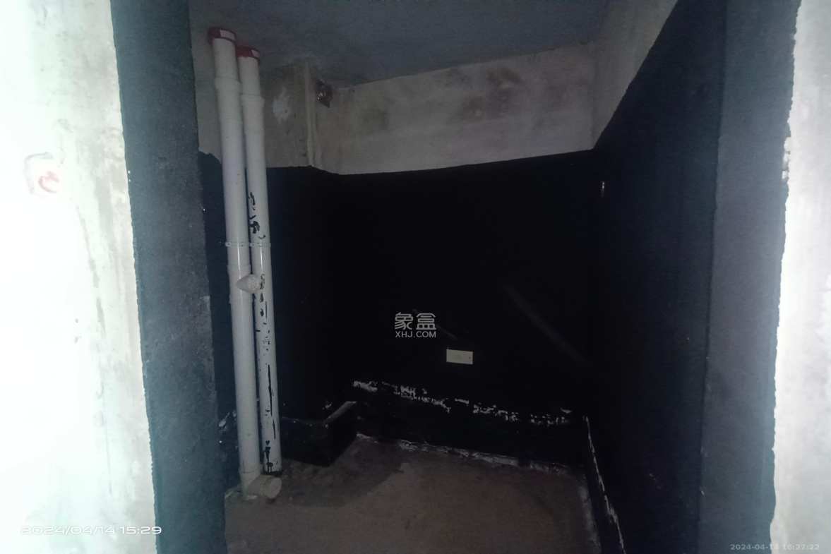 高峰璟麟府(高峰御园)  4室2厅2卫    1500.0元/月室内图