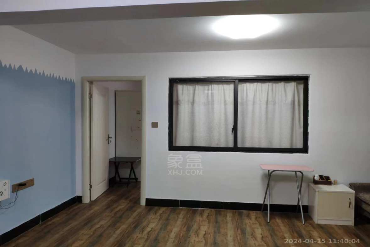 四季花园  2室1厅1卫    1100.0元/月 四季花园  2室1厅1卫    1100.0元/月室内图