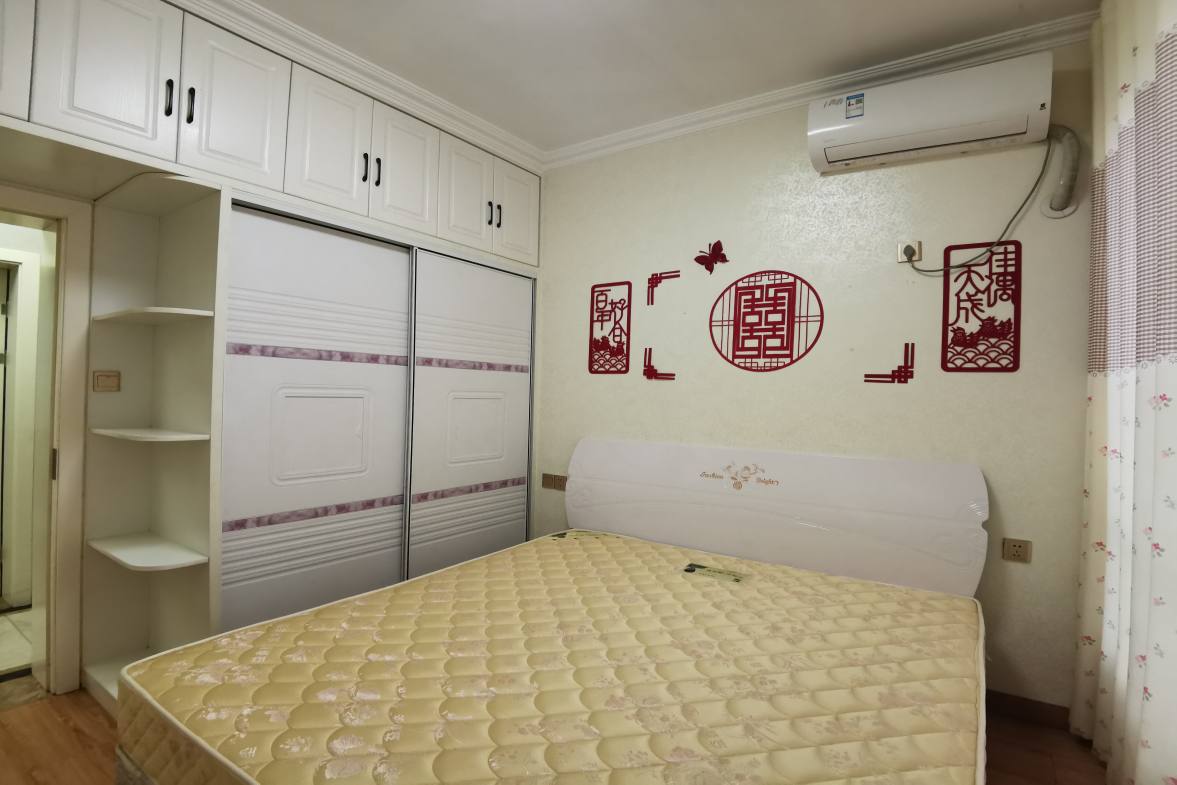 台北城  4室2厅2卫    82.0万室内图