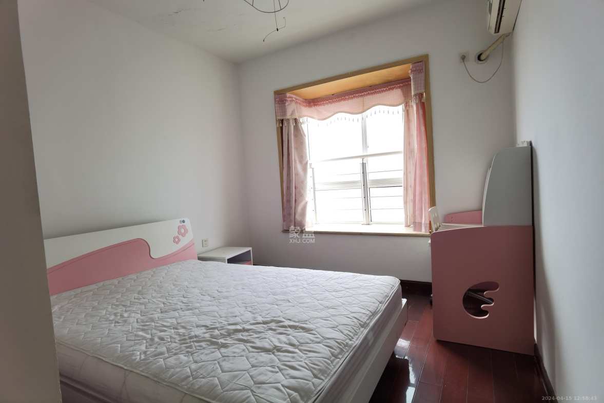 联诚花园  3室2厅2卫    1600.0元/月室内图