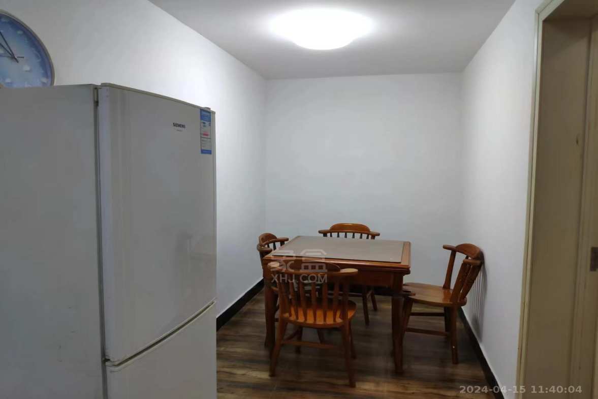 四季花园  2室1厅1卫    1100.0元/月 四季花园  2室1厅1卫    1100.0元/月室内图