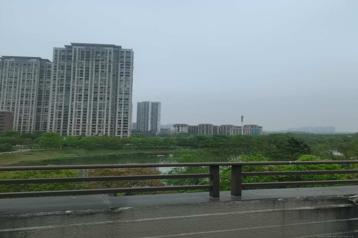 五矿万境水岸  4室2厅2卫   280.00万室内图1