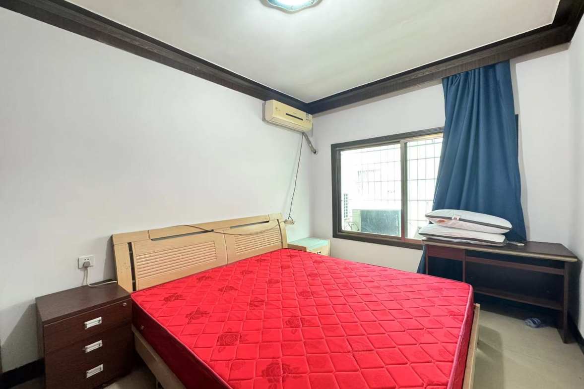 立新二社区  4室2厅2卫    1200.0元/月室内图