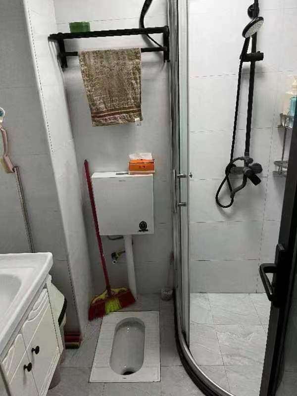 江岸公馆  1室1厅1卫   1500.00元/月室内图