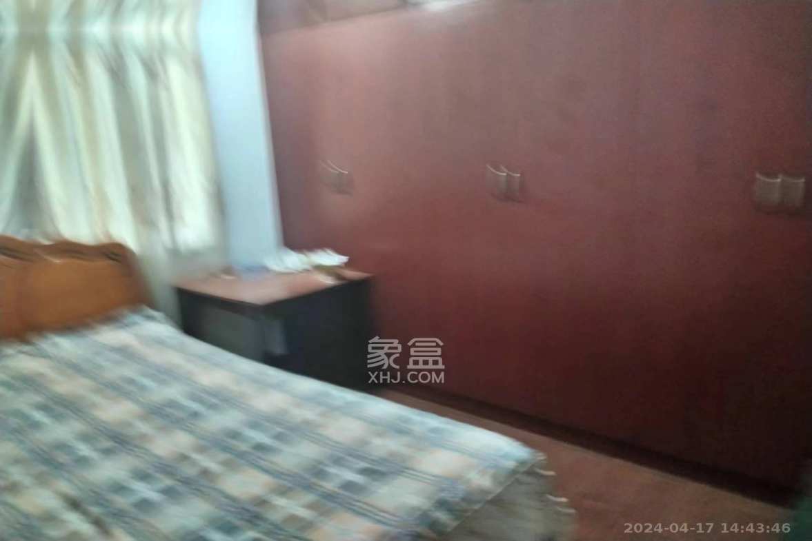 楚湘街一条巷散盘  3室1厅1卫   2200.00元/月室内图