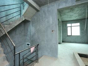 旗滨公园里  5室3厅2卫    210.0万