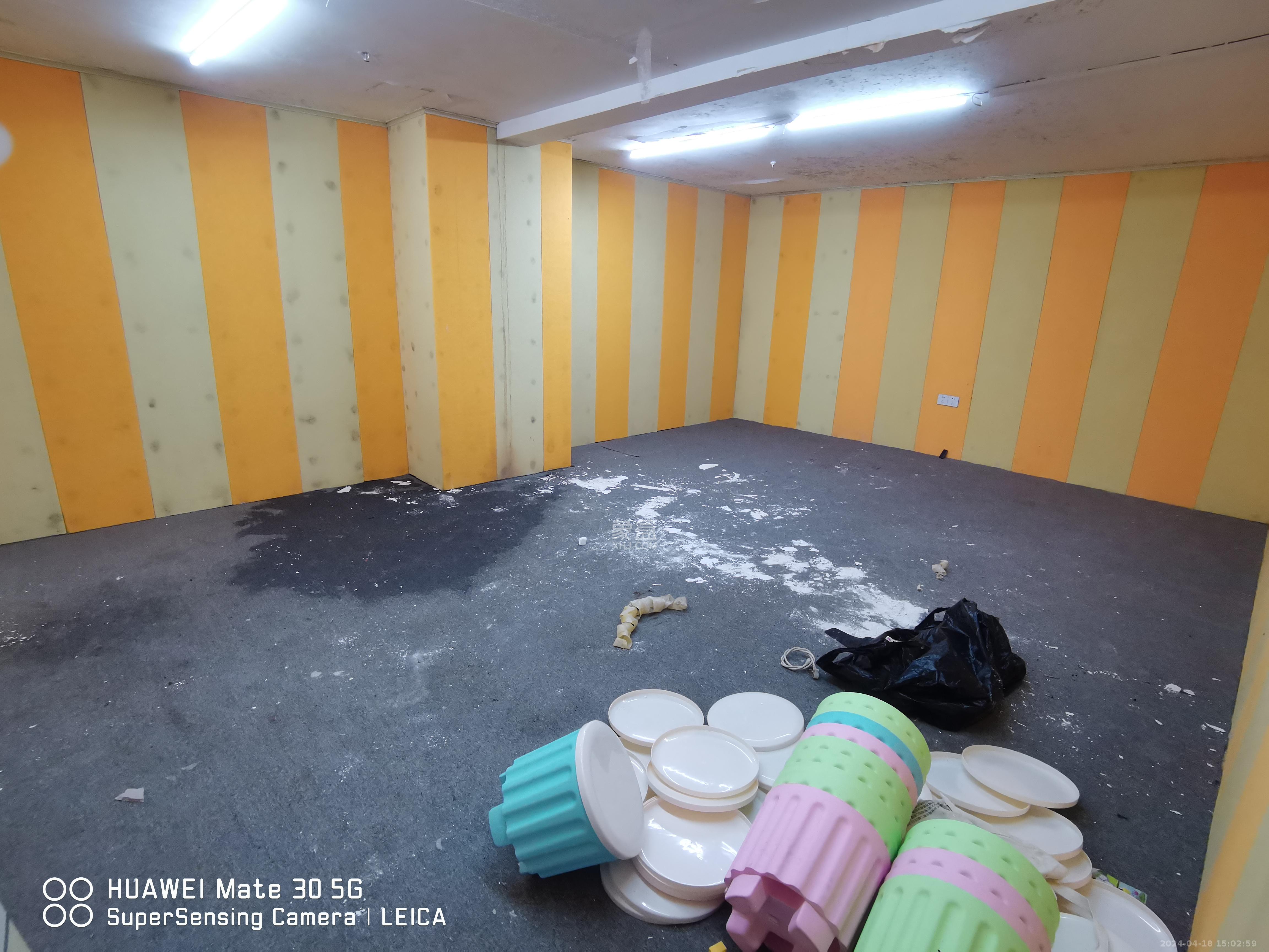 恒大翡翠华庭   249.0㎡      8000.0元/月室内图