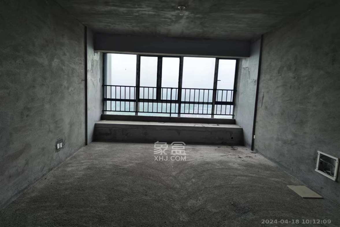 盘龙御和园  3室2厅1卫   55.00万客厅