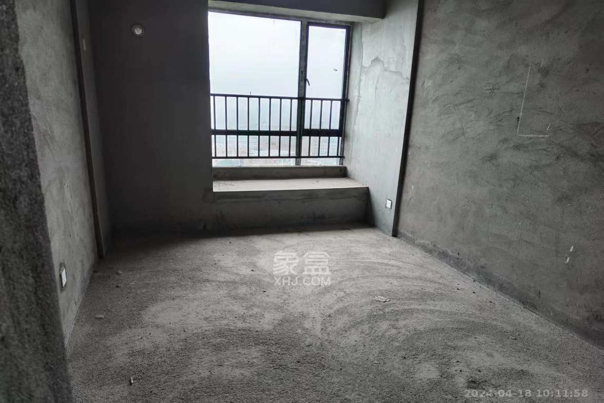 盘龙御和园  3室2厅1卫   55.00万客厅