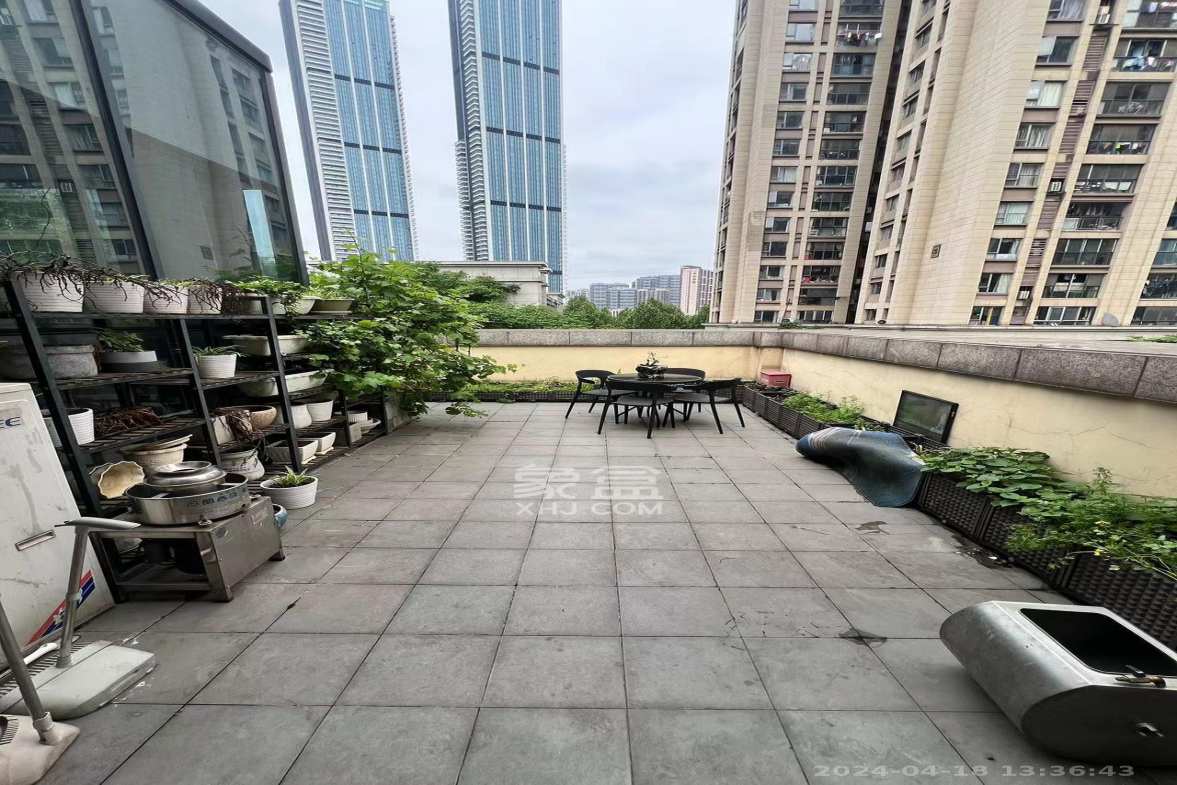 嘉宇盛世华章  6室3厅2卫   13000.00元/月室内图