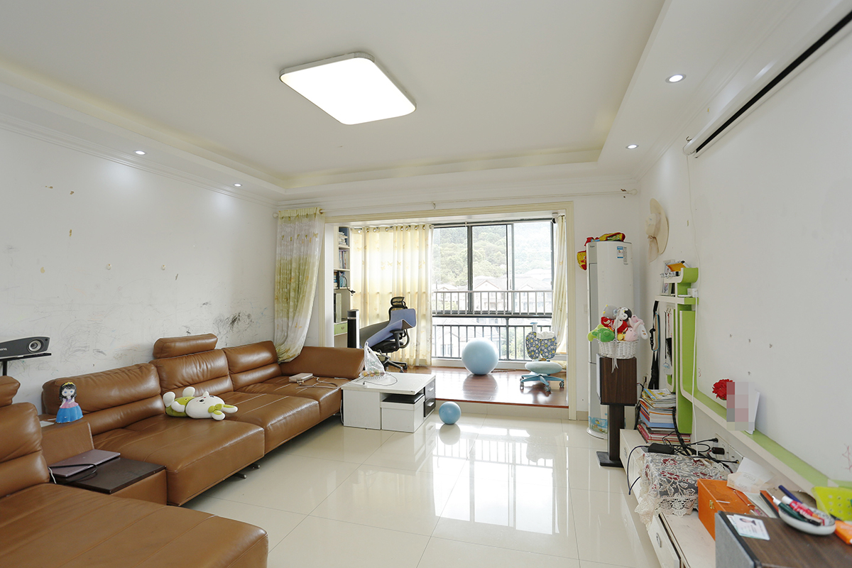 西山美墅  3室2厅2卫   68.80万