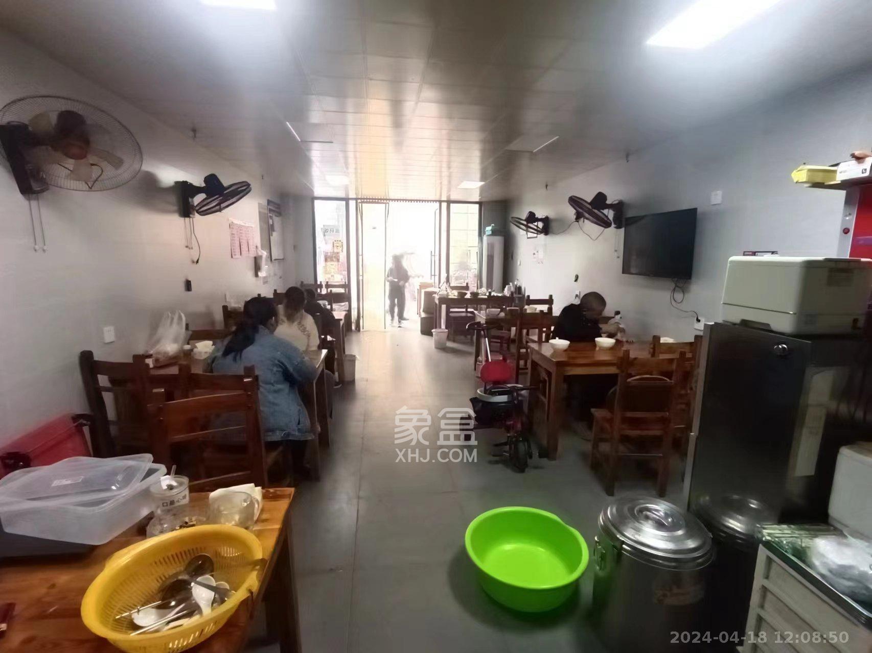 长房云时代   60.0㎡      6000.0元/月室内图