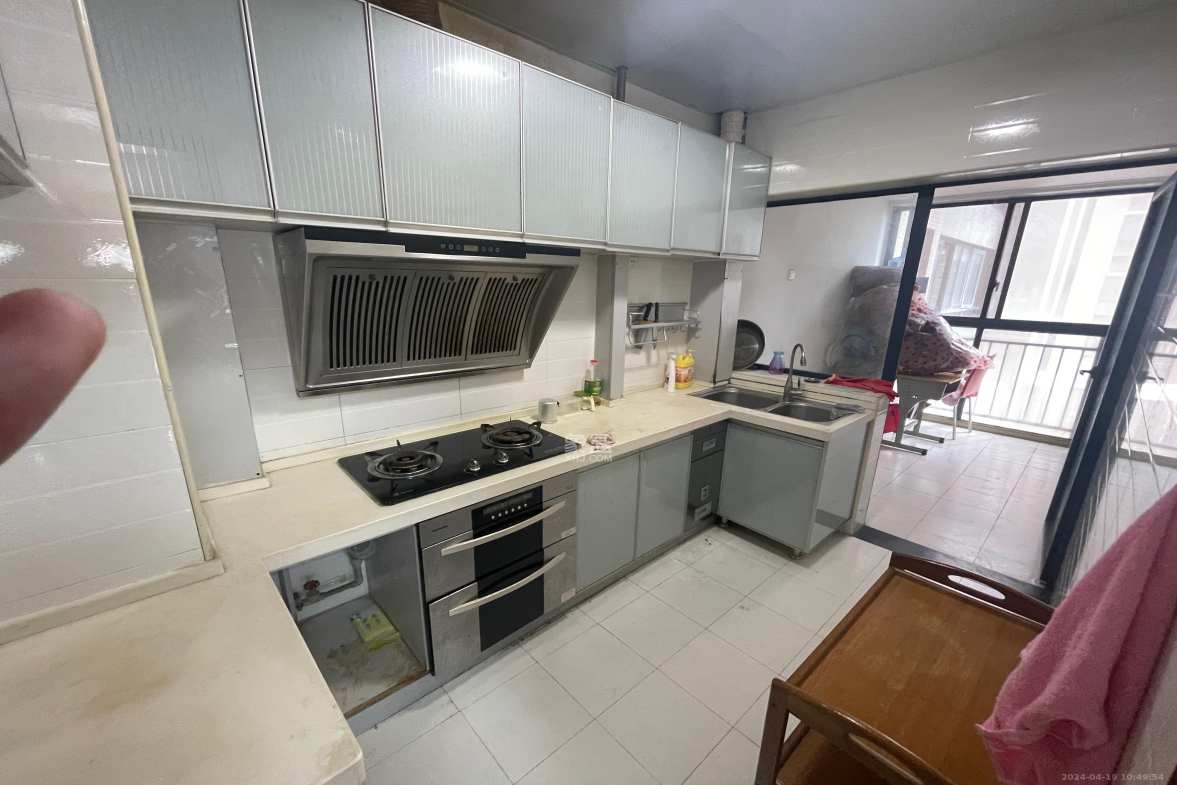 万象新天  3室2厅1卫    3200.0元/月室内图