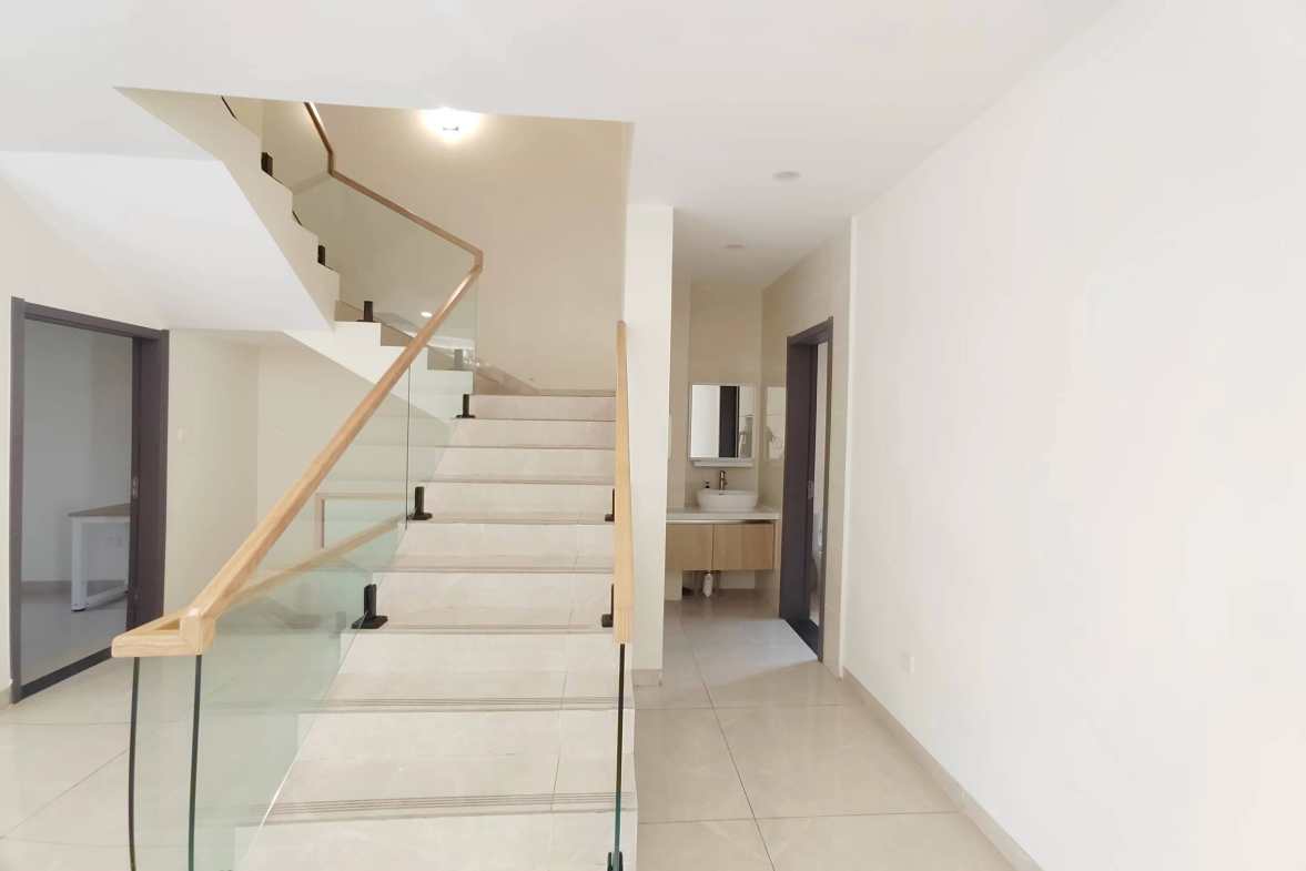 蓝城一号  5室3厅4卫    12000.0元/月室内图