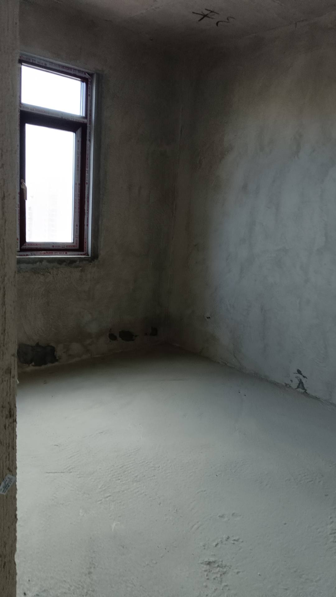 石化大院  3室2厅2卫    68.0万客厅