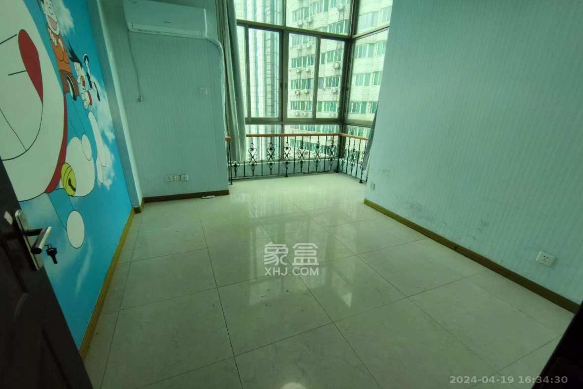 华天新城  3室2厅1卫   3000.00元/月室内图