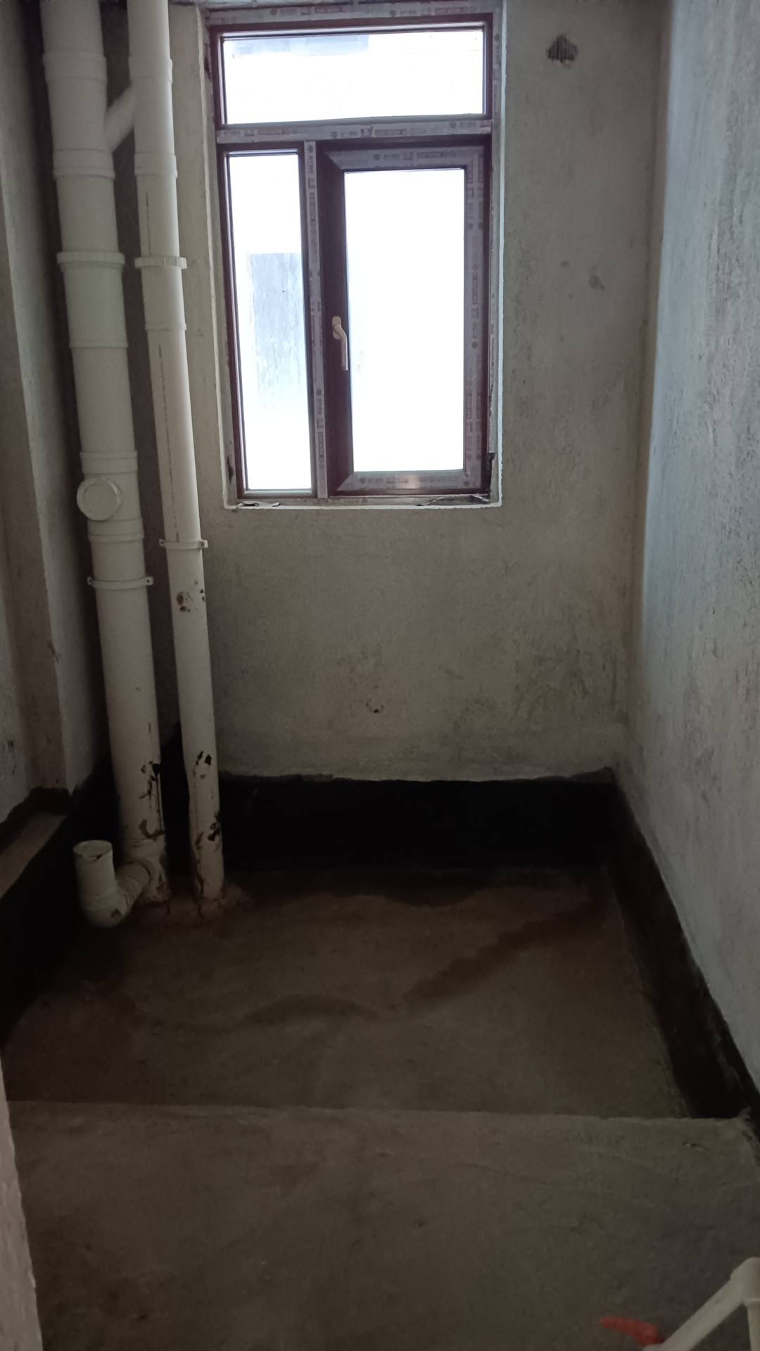 石化大院  3室2厅2卫    68.0万客厅