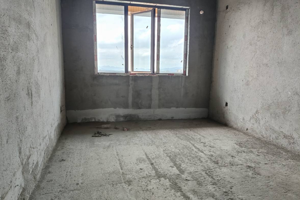 盛世时代广场  3室2厅2卫    79.8万 盛世时代广场  3室2厅2卫    79.8万客厅