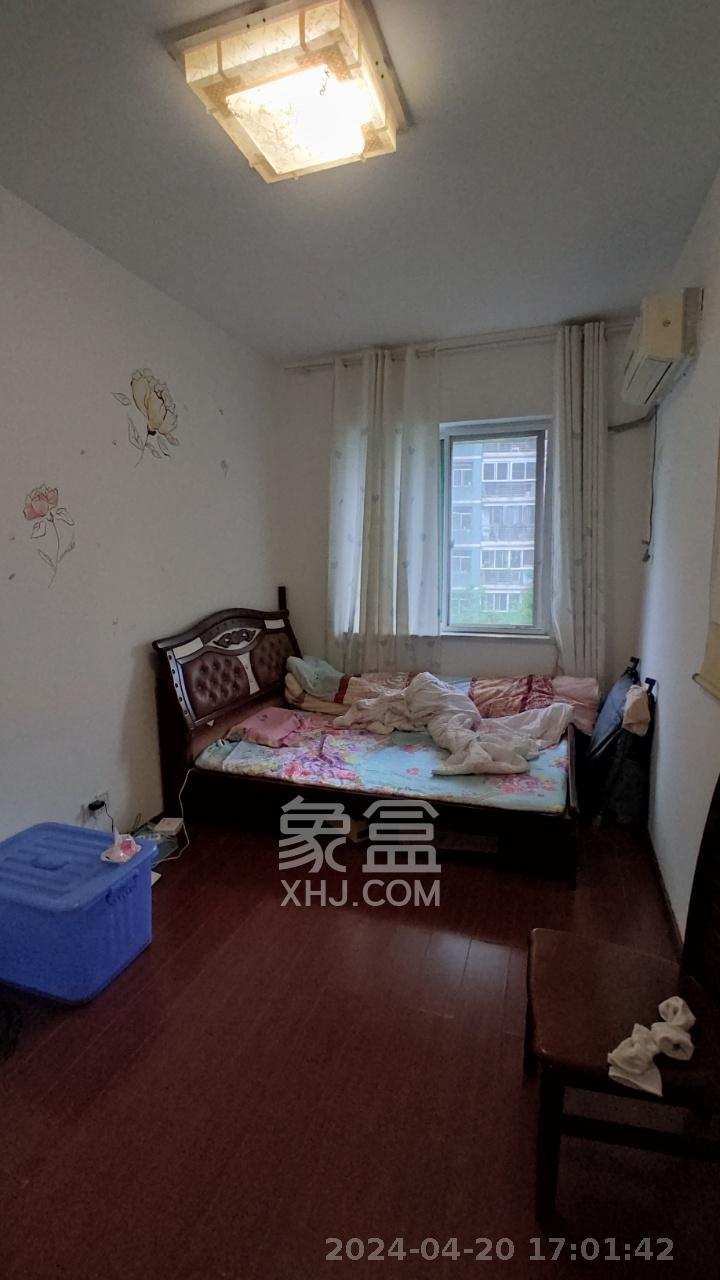 联诚花园  3室2厅2卫    1800.0元/月 联诚花园  3室2厅2卫    1800.0元/月室内图