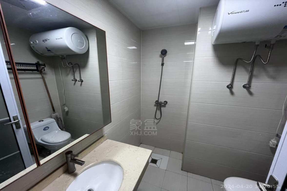 湘银星城 1室1厅1卫 1000.0元/月 湘银星城 1室1厅1卫 1000.0元/月室内图