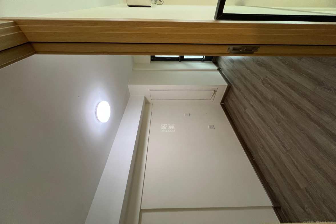 卓越浅水湾  2室2厅1卫    2500.0元/月 卓越浅水湾  2室2厅1卫    2500.0元/月室内图