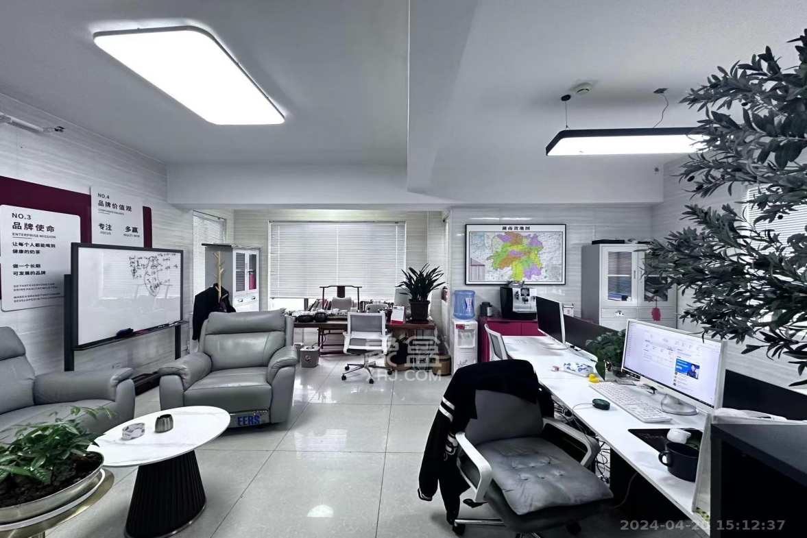 半山公馆(半山国际中心)  2室2厅1卫    2600.0元/月 半山公馆(半山国际中心)  2室2厅1卫    2600.0元/月室内图