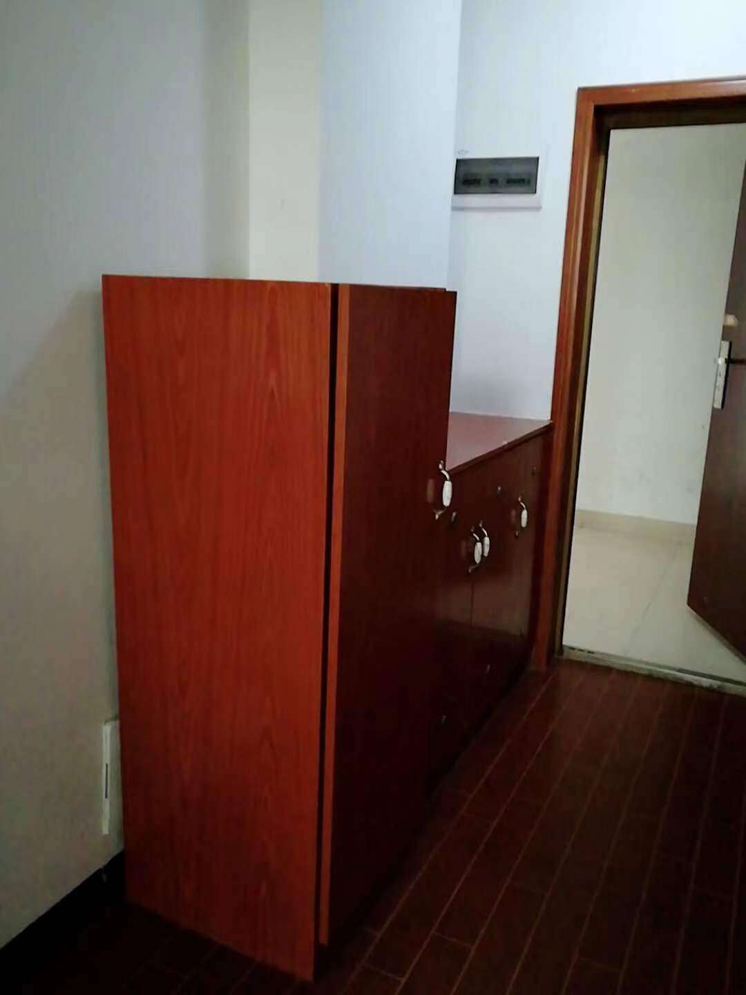 崇和中苑  1室1厅1卫   1000.00元/月室内图