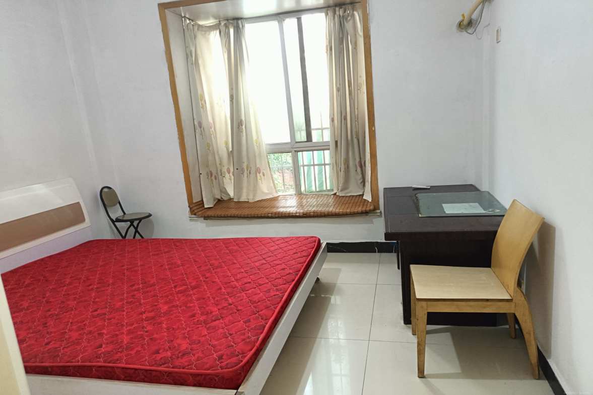 星城国际  3室2厅1卫    1400.0元/月室内图