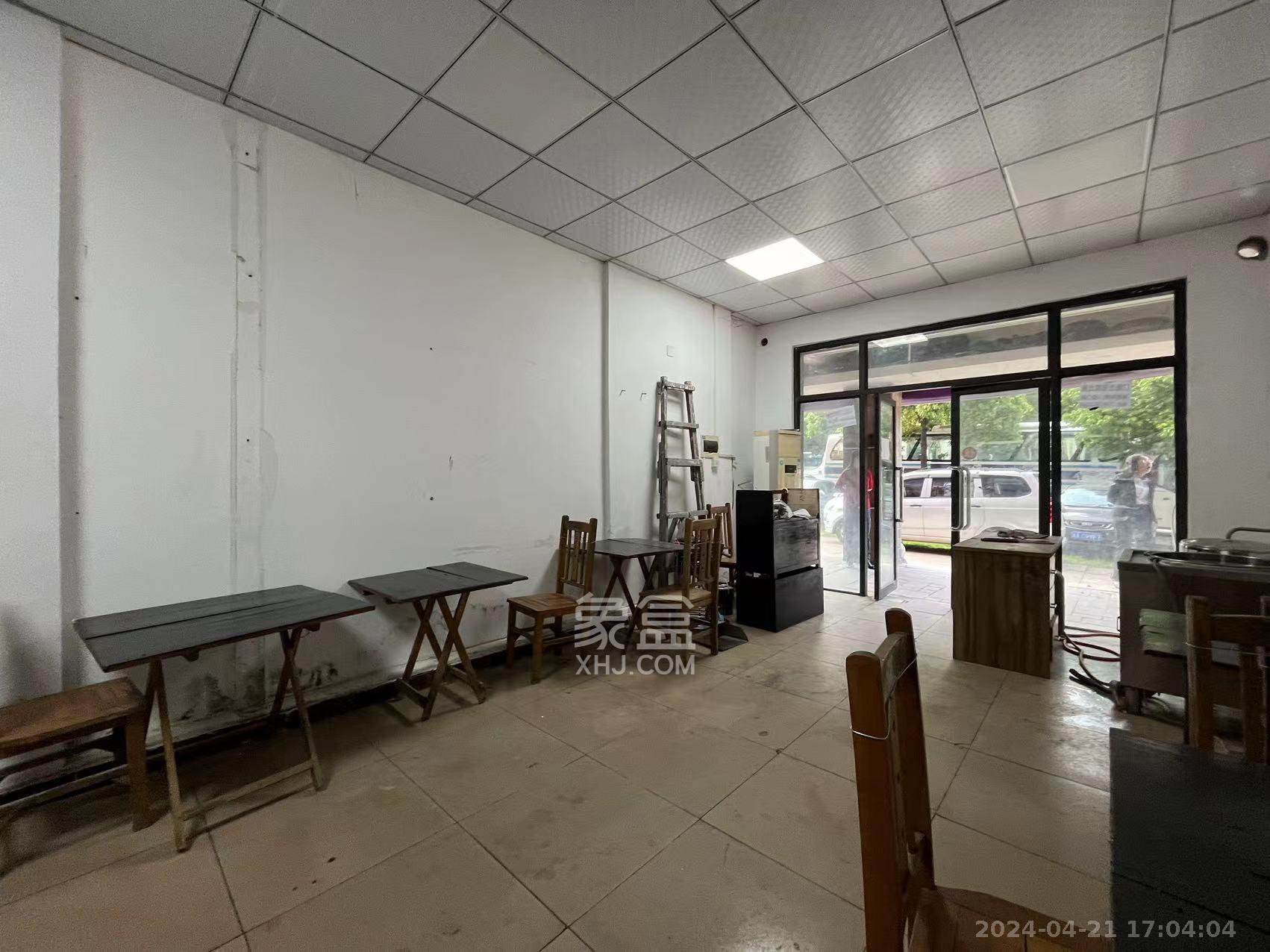 英郡年华   37.64㎡      3500.0元/月室内图