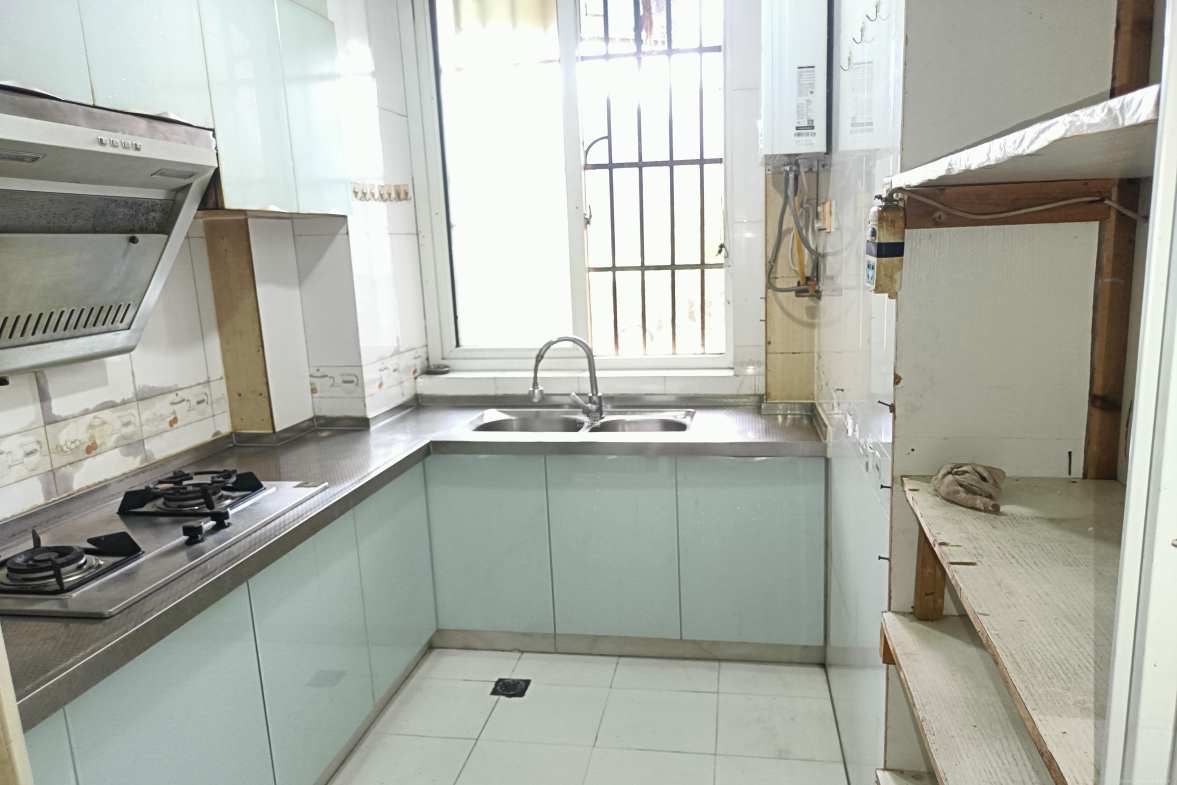 星城国际  3室2厅1卫    1400.0元/月室内图