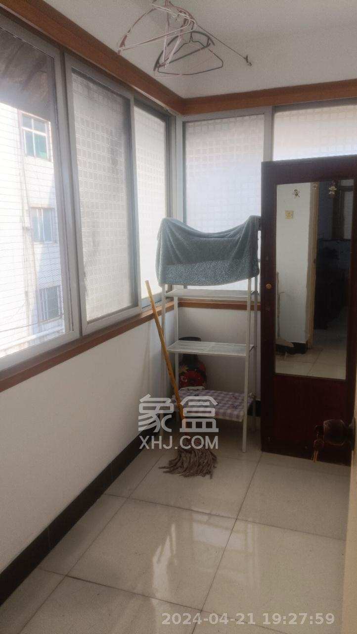 长沙师范教职工宿舍  2室2厅1卫   2200.00元/月室内图