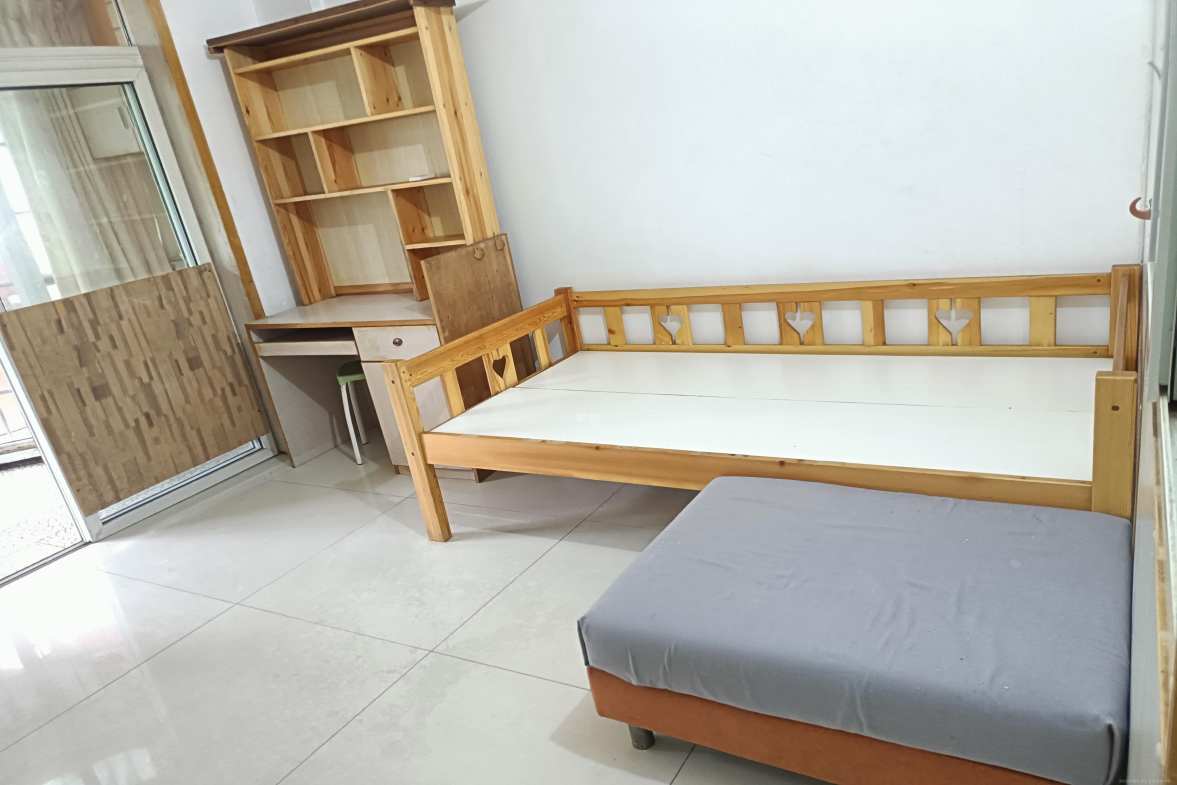 星城国际  3室2厅1卫    1400.0元/月室内图