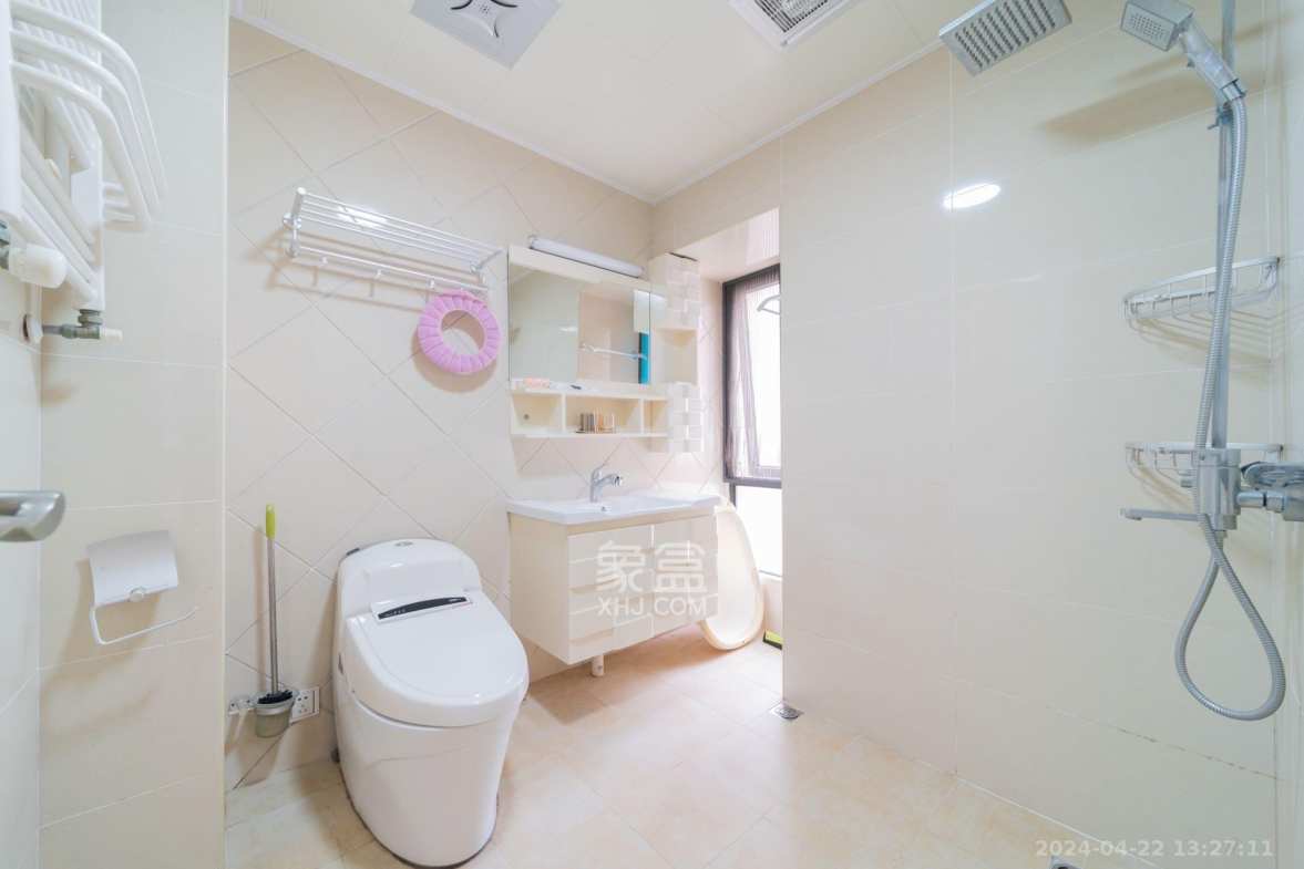归心苑  3室2厅2卫   4200.00元/月室内图