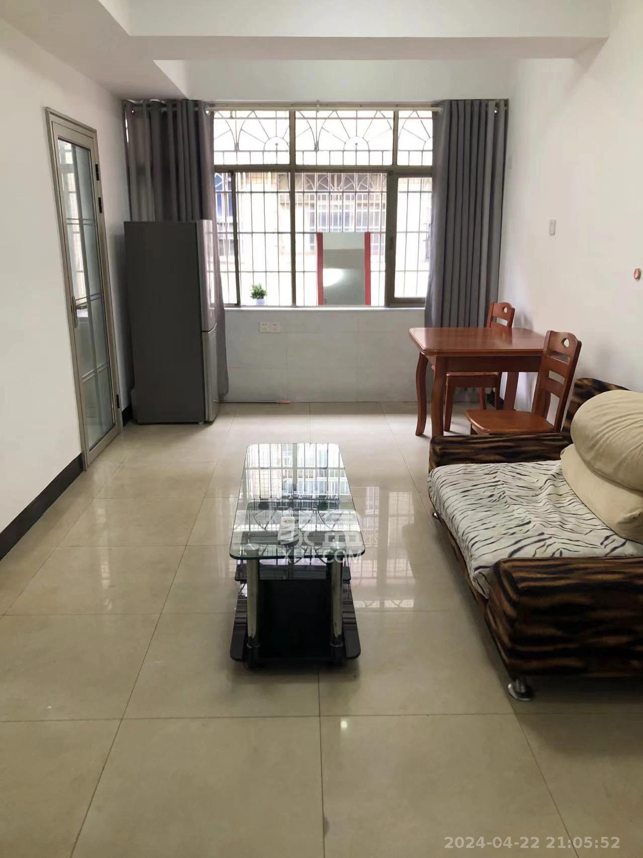 马王堆陶瓷城新合区  1室1厅1卫   1600.00元/月